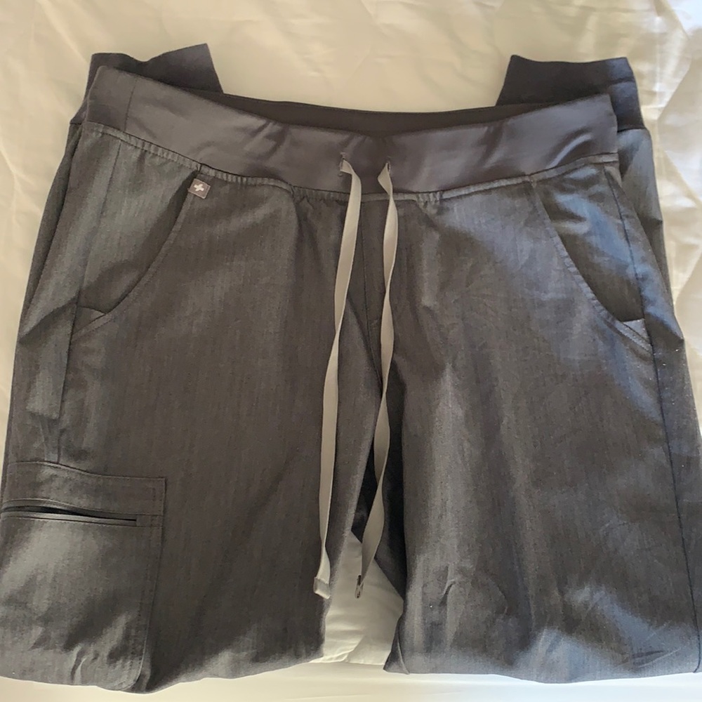 FIGS Zamora Joggers